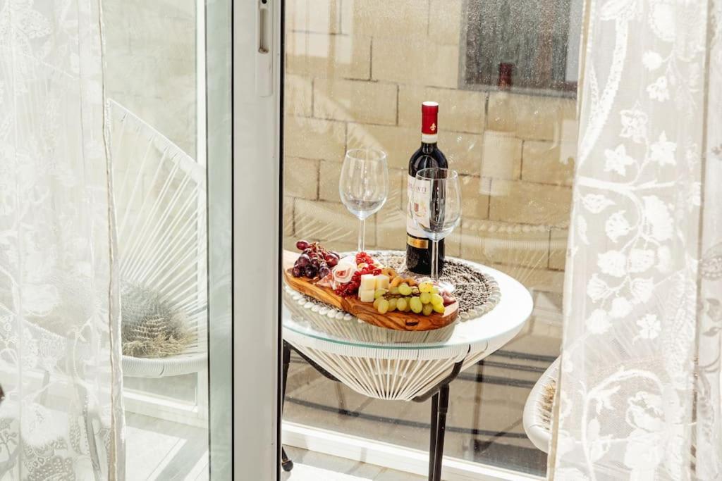 Luxury Designer Penthouse With Private Jacuzzi Apartman Sliema Kültér fotó