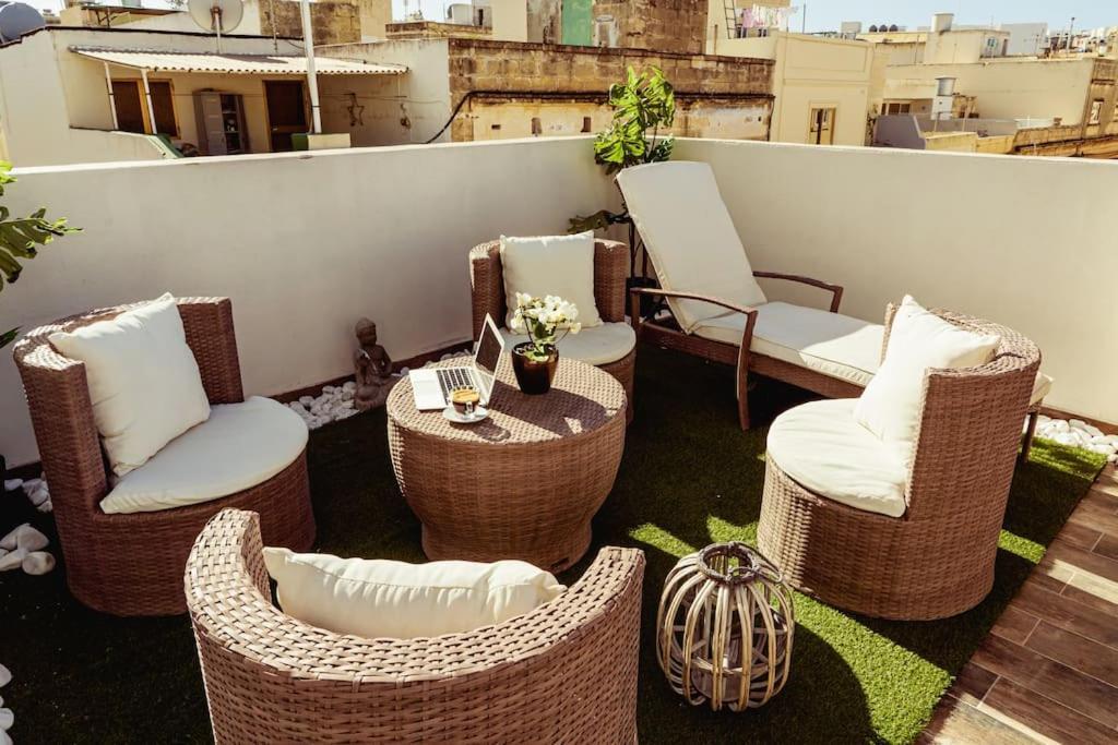 Luxury Designer Penthouse With Private Jacuzzi Apartman Sliema Kültér fotó